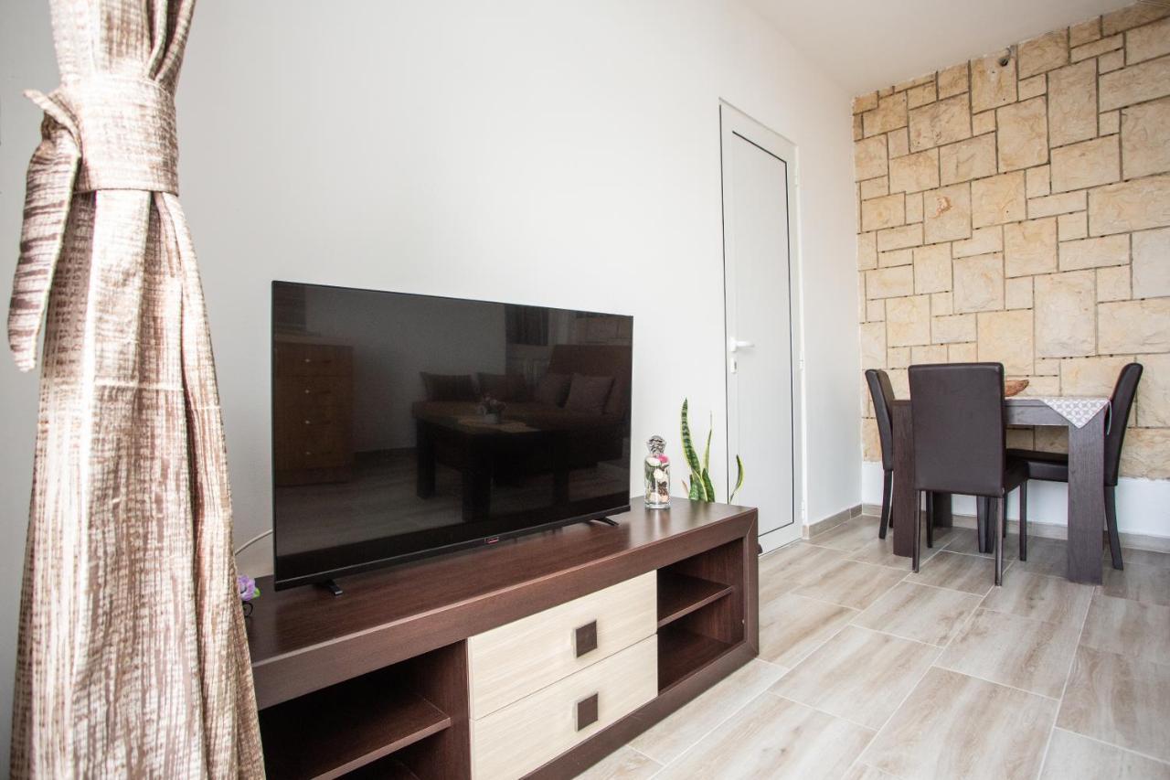 Apartments Jelena ウルツィニ エクステリア 写真